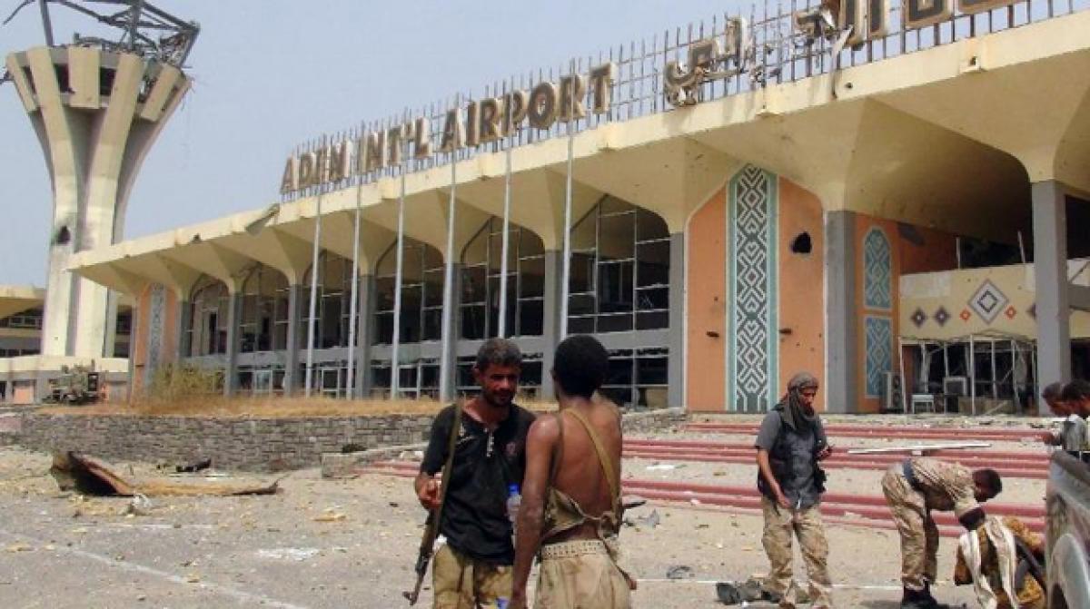 Double car bomb attack kills six near Aden airport